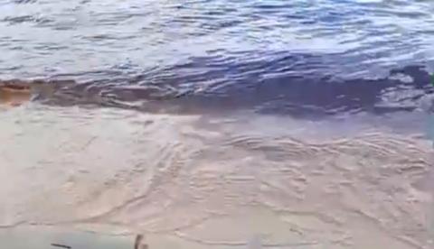 Homem morre afogado na Praia da Lua após cair de embarcação