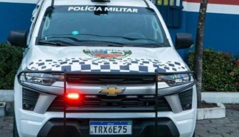 Homem agride policial e tenta roubar arma durante briga de rua no São Raimundo