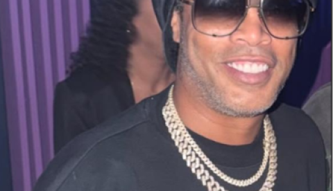 Ronaldinho Gaúcho vive namoro discreto com comissária há 5 anos; saiba quem é
