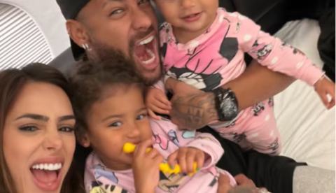 Neymar e Bruna Biancardi voltam ao Brasil após temporada nos EUA