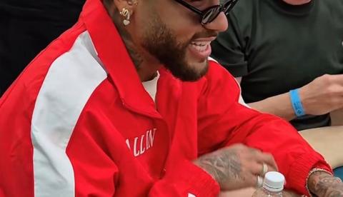 Neymar joga torneio de poker em dia de jogo do Santos; vídeo