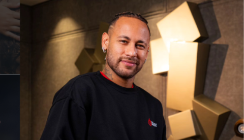 Neymar compra iate avaliado em R$ 120 milhões com heliponto e seis suítes