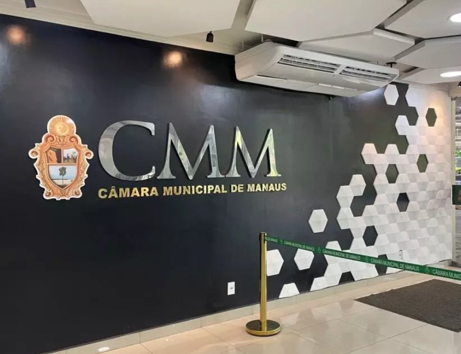 Vaga na Câmara de Manaus segue indefinida enquanto TRE-AM e TSE analisam recursos
