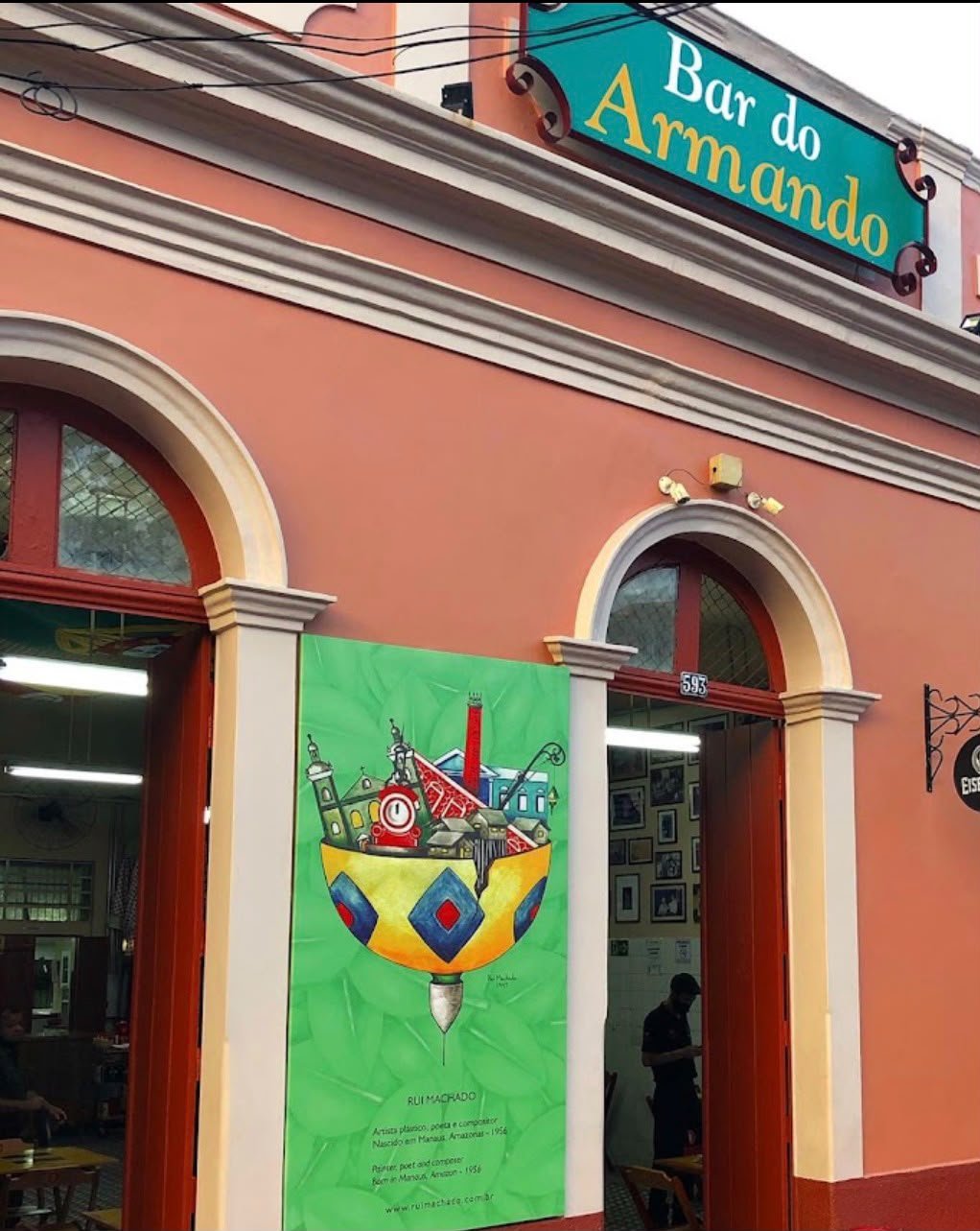 Justiça do Amazonas suspende ordem de despejo do Bar do Armando e evita fechamento imediato