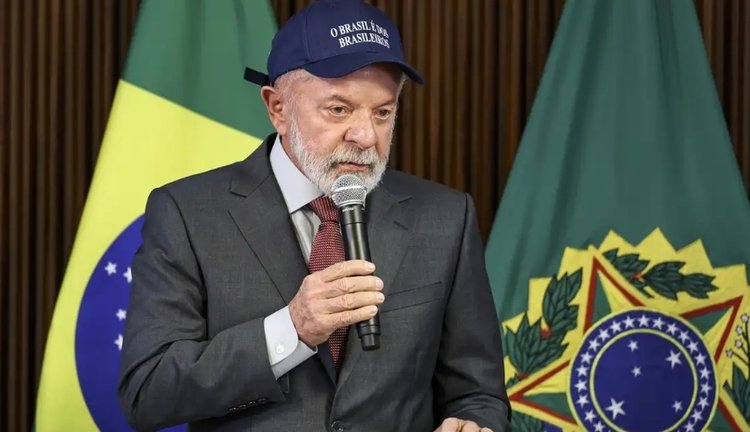 Lula afirma que filho investigado pelo STF responderá "como filho de qualquer pessoa"