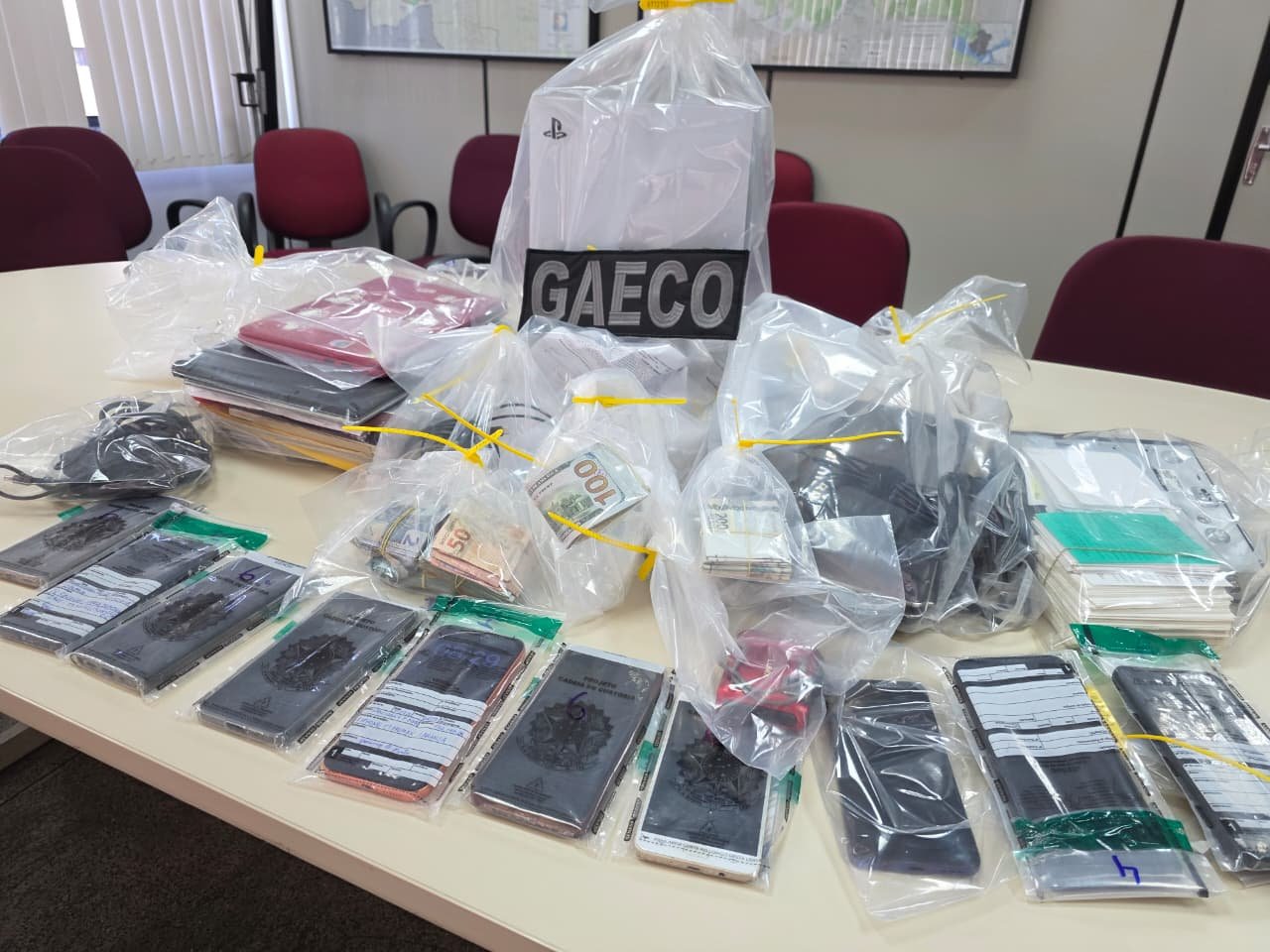 Gaeco cumpre 8 mandados contra grupo de agiotagem em nova fase da Operação Usura no Amazonas