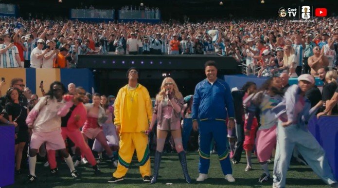Madonna com "Ronaldinhos", Shakira, BTS e mais: veja como foi a apresentação dos artistas na Copa