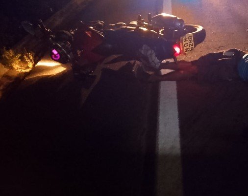 Idoso tem face destruída e morre em acidente com motocicleta na BR-174
