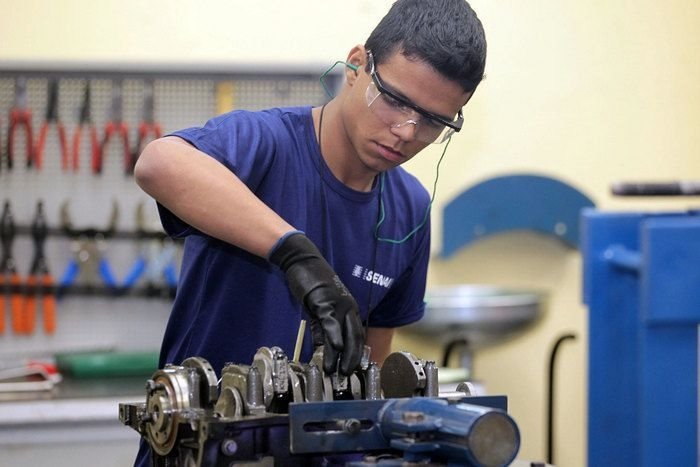 Senai Amazonas oferece 3.673 vagas gratuitas em cursos de qualificação