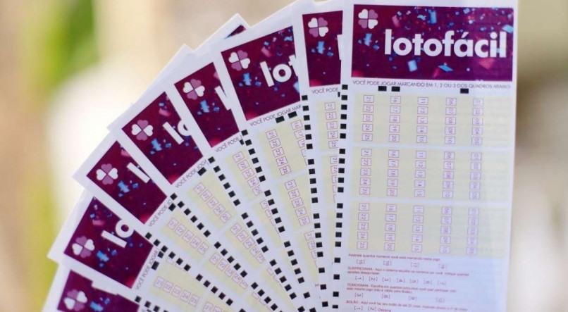 Confira as dezenas sorteadas na Lotofácil deste domingo