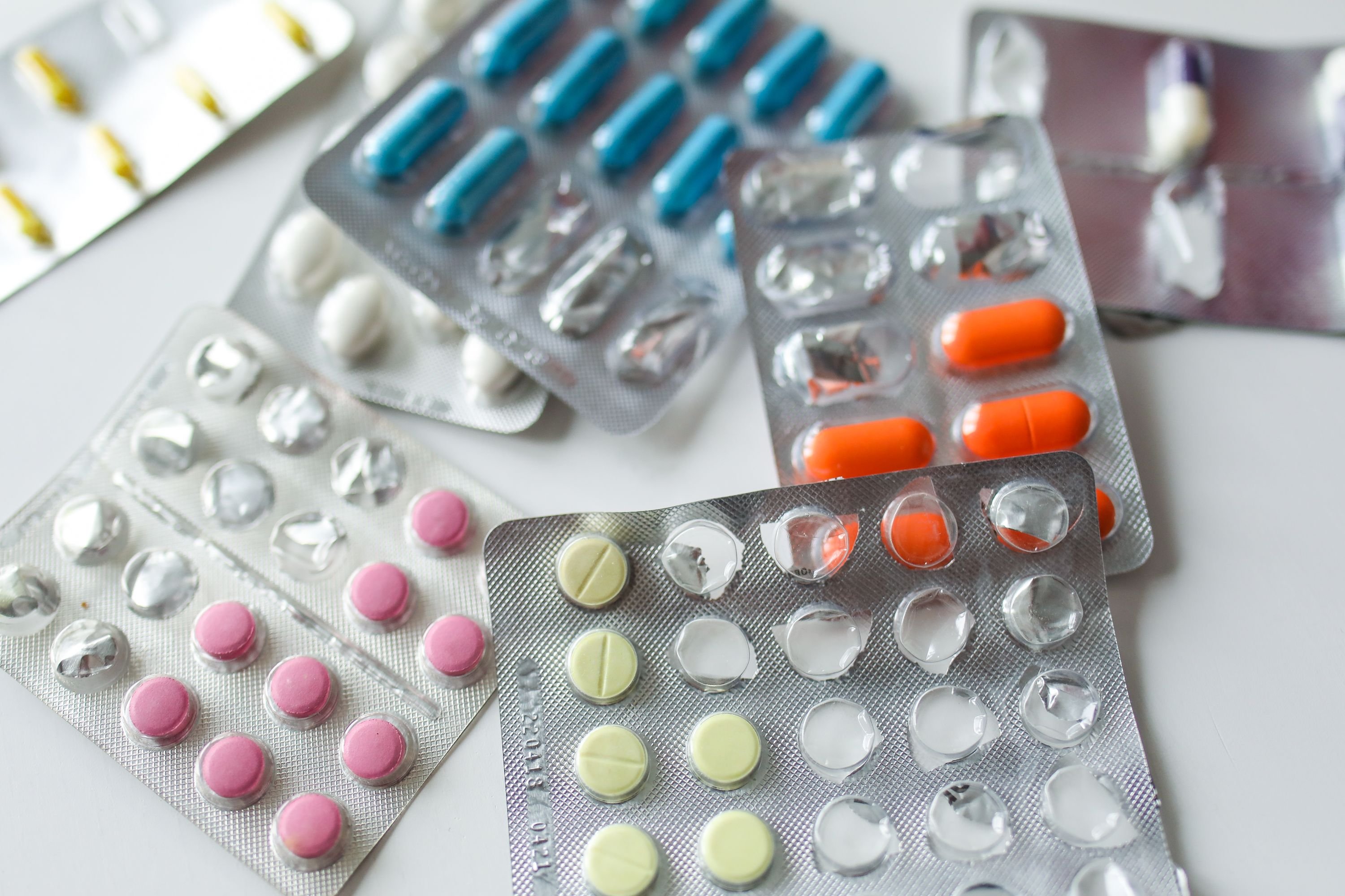 Anvisa libera anúncios de medicamentos na Shopee, mas venda segue com regras