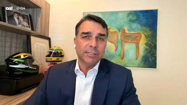 Flávio Bolsonaro tem candidatura bloqueada após fraude em filiação partidária