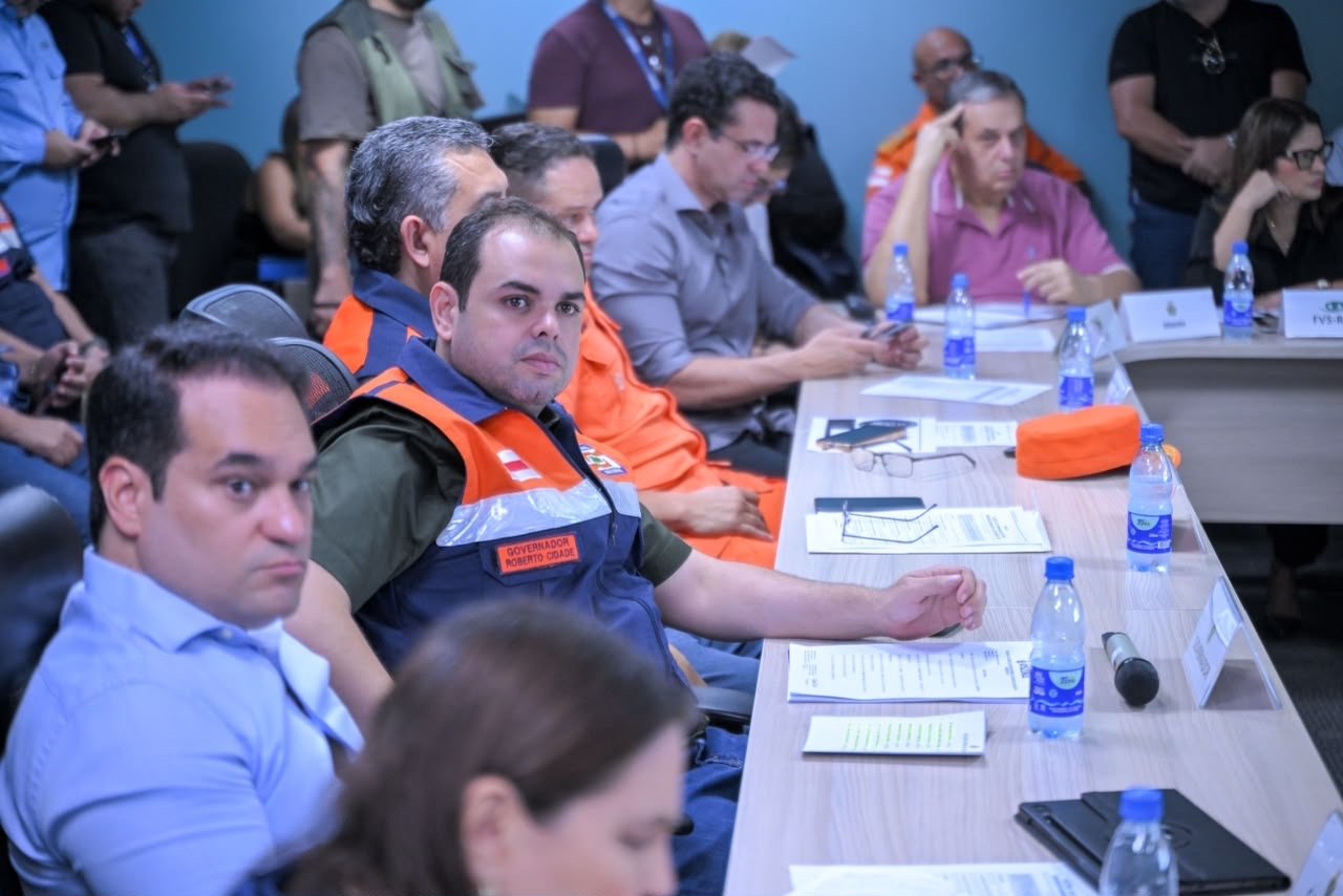 Amazonas alinha ações emergenciais e plano de assistência para enfrentar nova estiagem