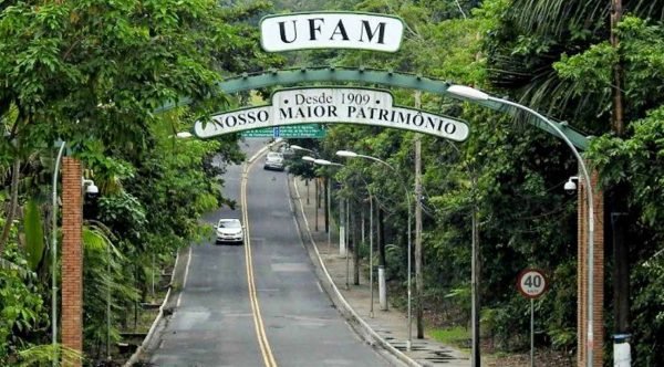 Ufam libera lista de aprovados em 600 vagas de cursos a distância no AM