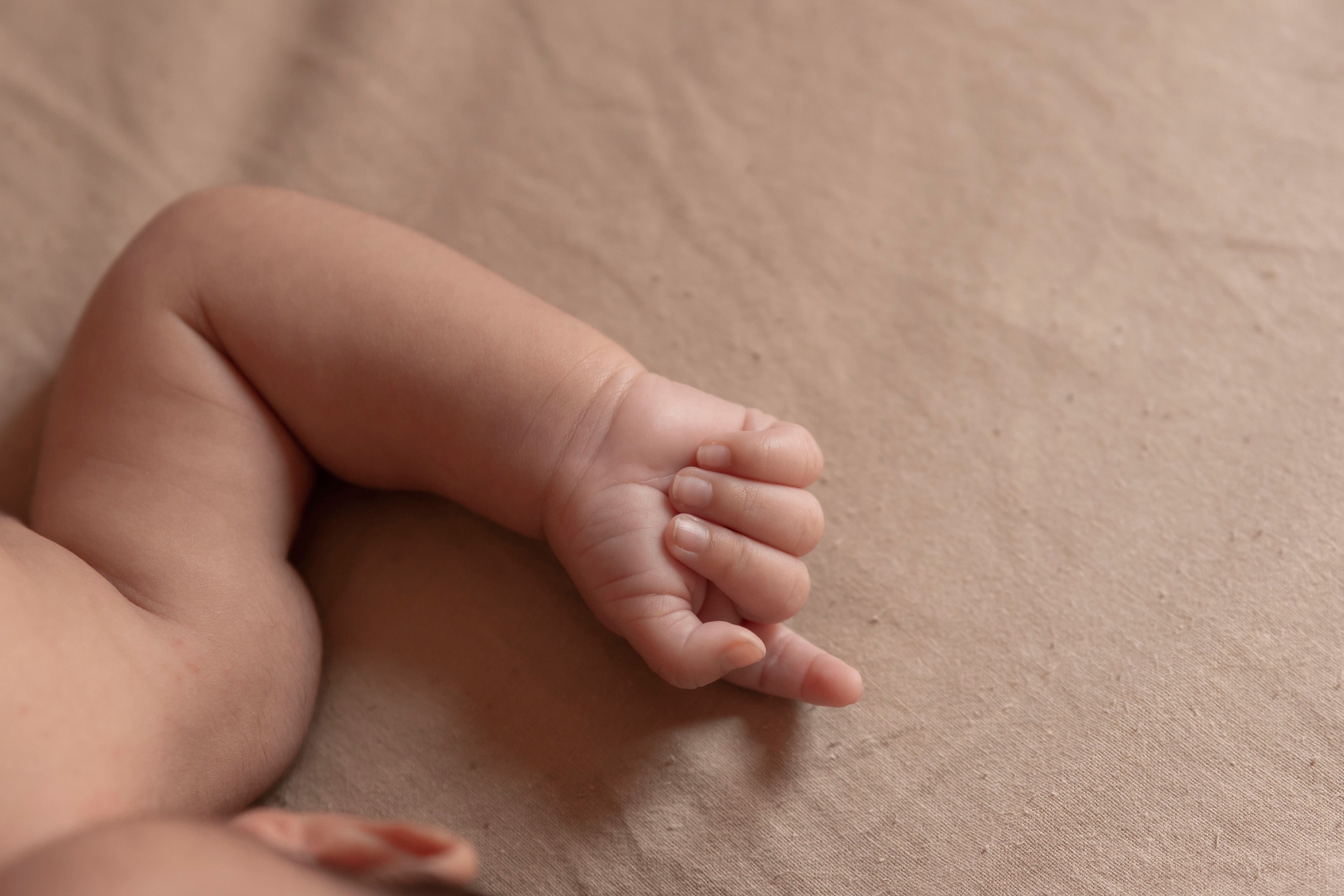 Mãe é presa por agredir bebê de 1 ano no Jorge Teixeira