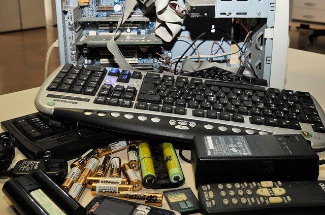 Prefeitura amplia coleta de eletrônicos com 62 novos pontos em Manaus