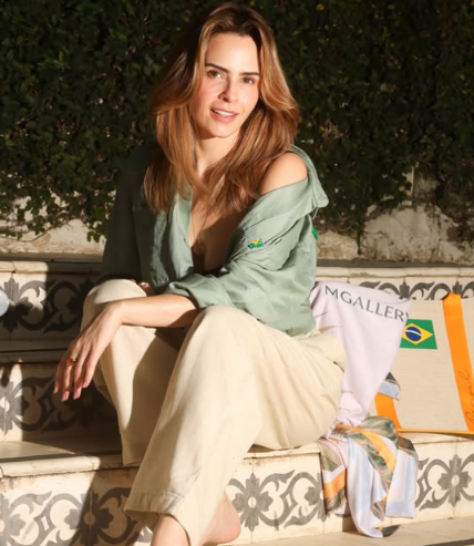 Ana Paula Renault renova contrato com a Globo e terá programa na TV