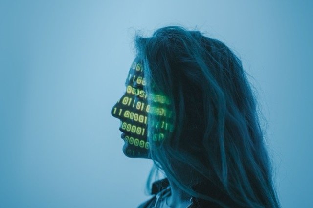 Sem tela e com cara de rosquinha: o aparelho da OpenAI que quer aposentar seu celular