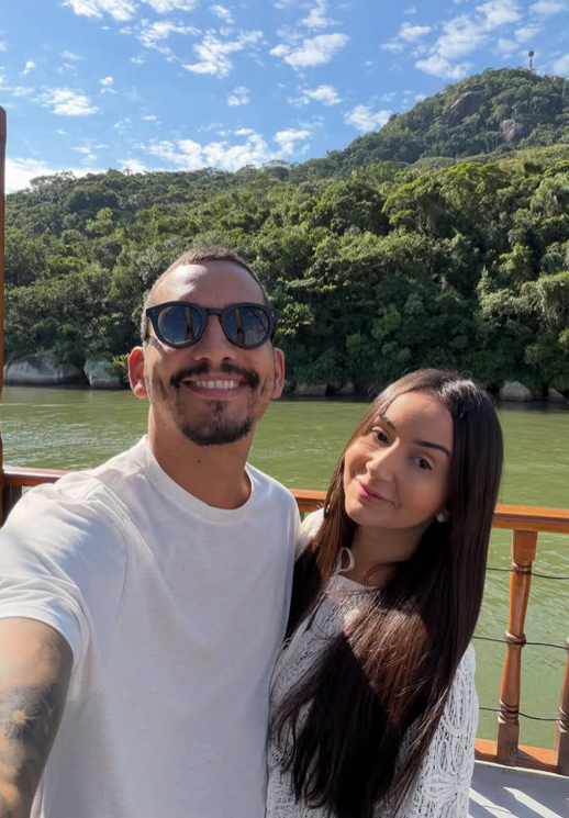 Influenciadora morre aos 33 anos após complicações de cirurgia plástica