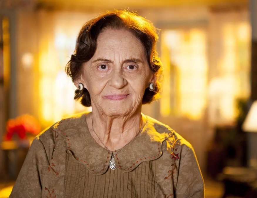 Laura Cardoso morreu dormindo, como desejava, revela bisneto