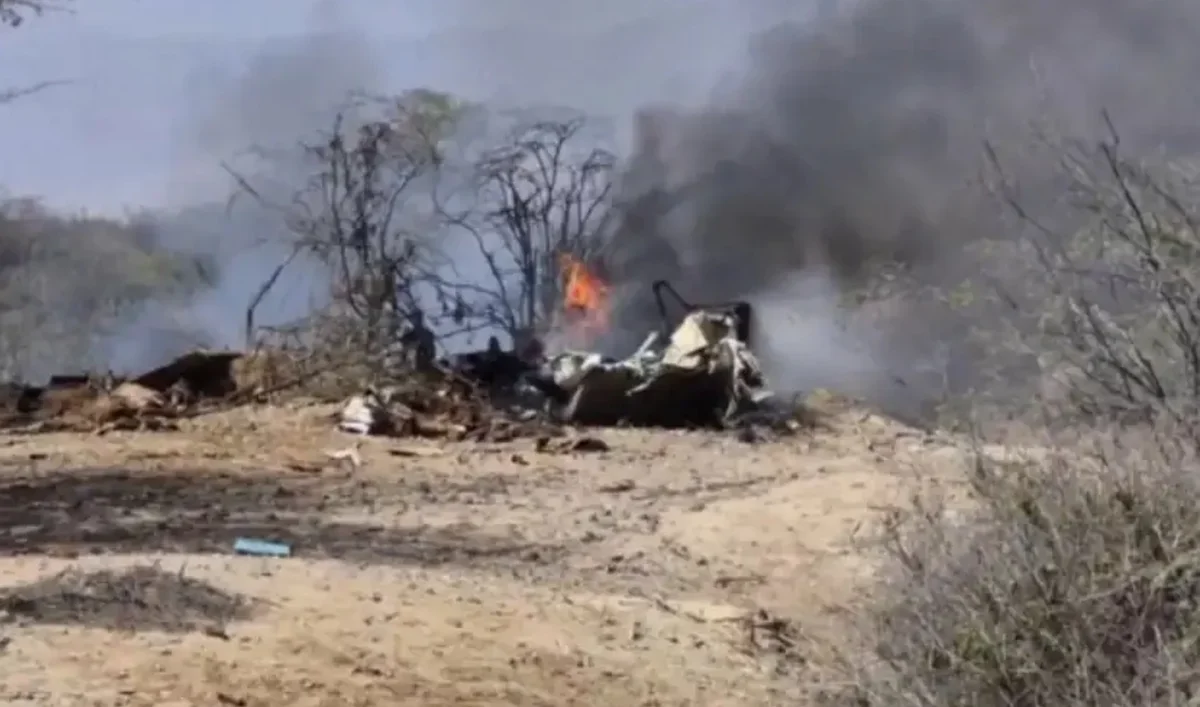 Avião com turistas cai no Peru e deixa 13 mortos