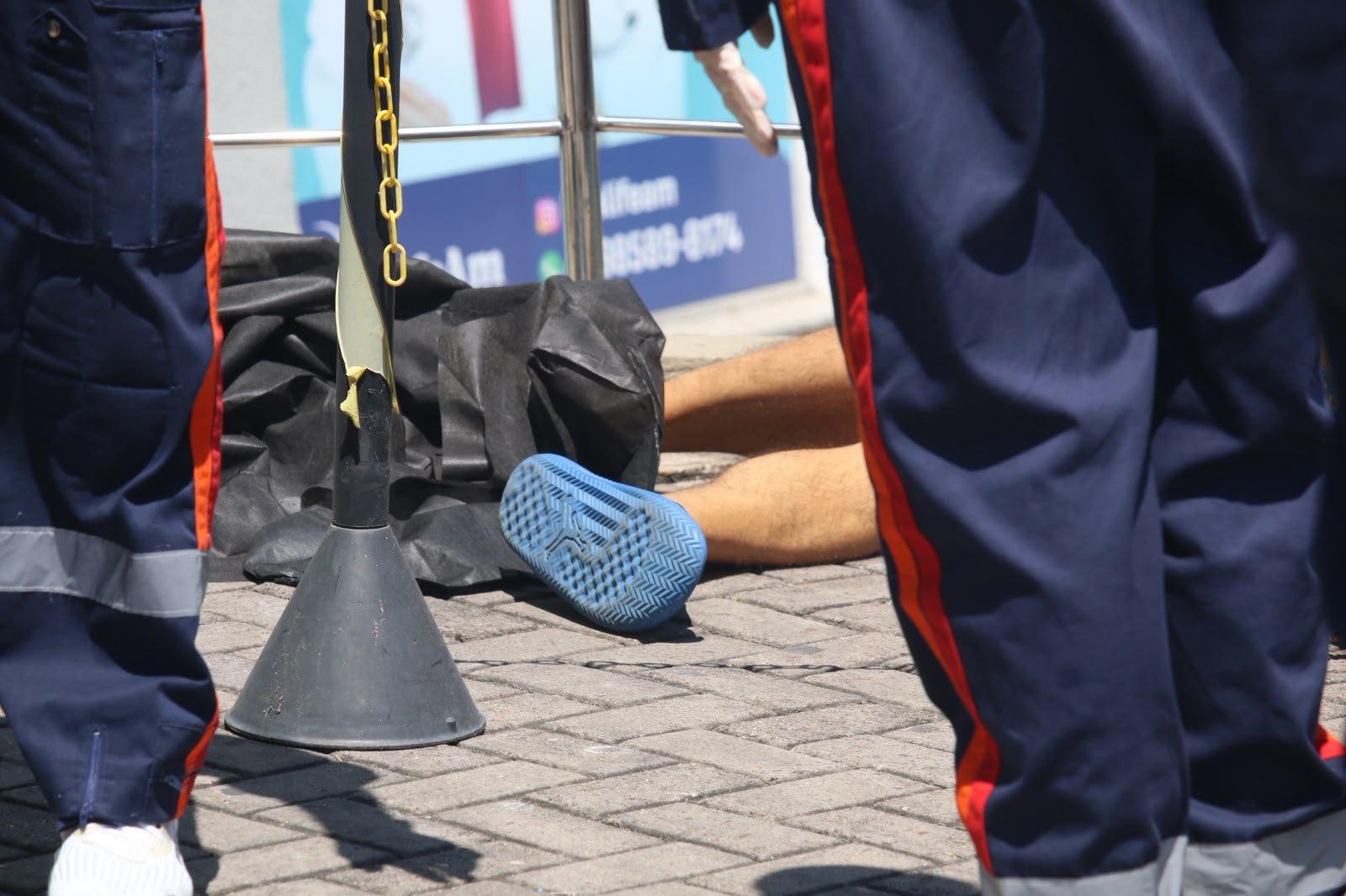 Homem é assassinado por assassinos encapuzados no Parque Dez