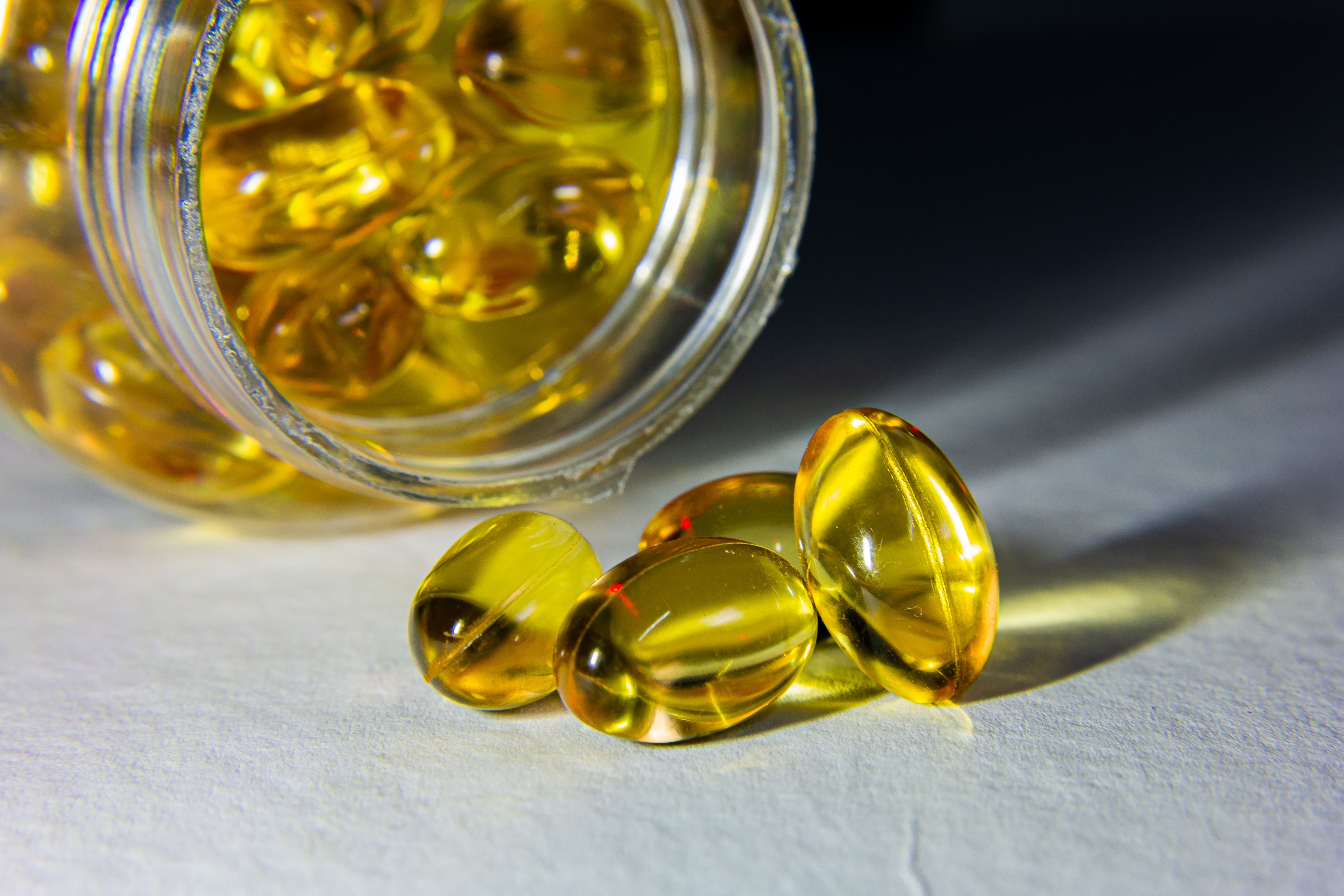Anvisa proíbe venda e uso de suplementos de duas marcas; confira