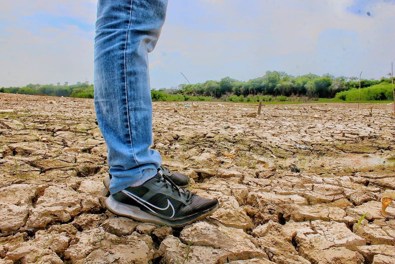 Rio Solimões desce rapidamente e faz São Paulo de Olivença decretar situação de emergência