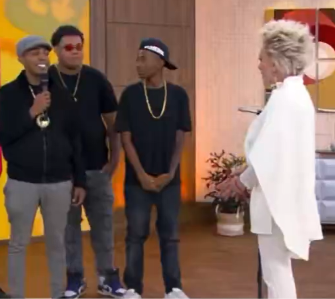 Ana Maria Braga surpreende convidado com comentário sobre dentes; vídeo