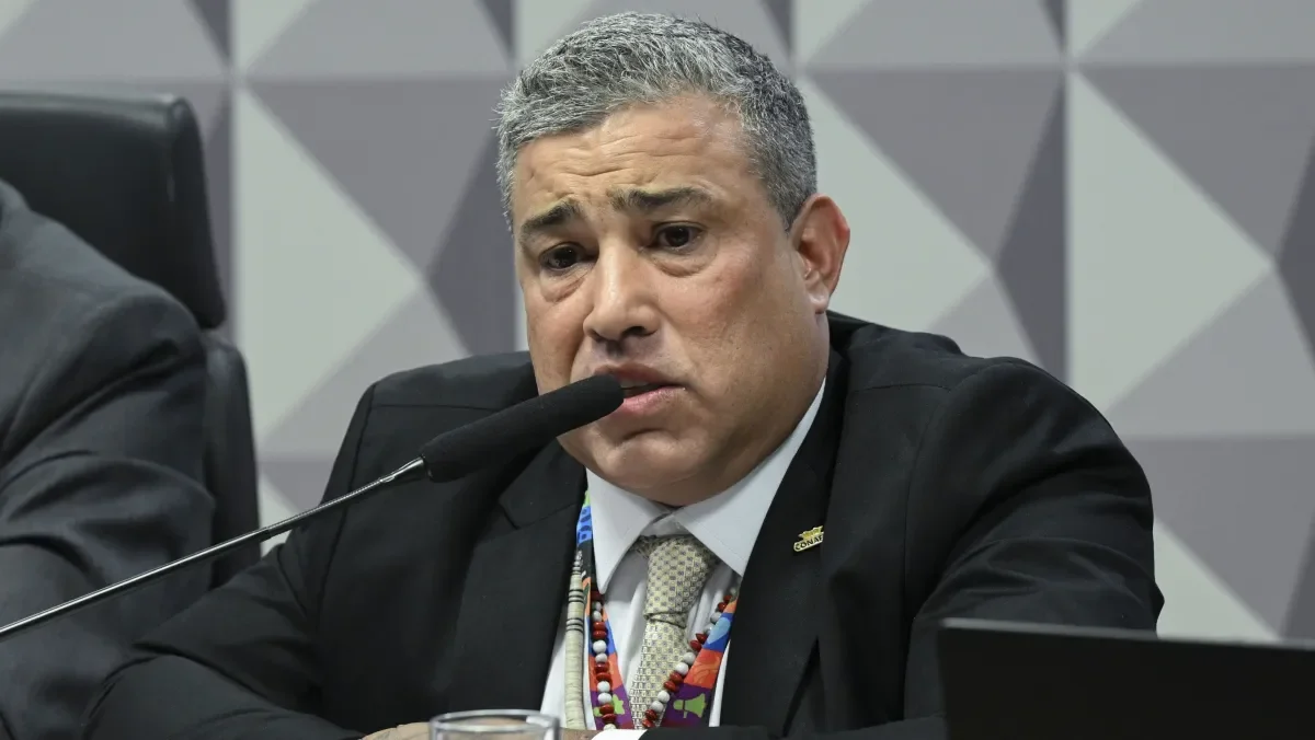 Presidente da Conafer se entrega à PF em investigação sobre fraude no INSS