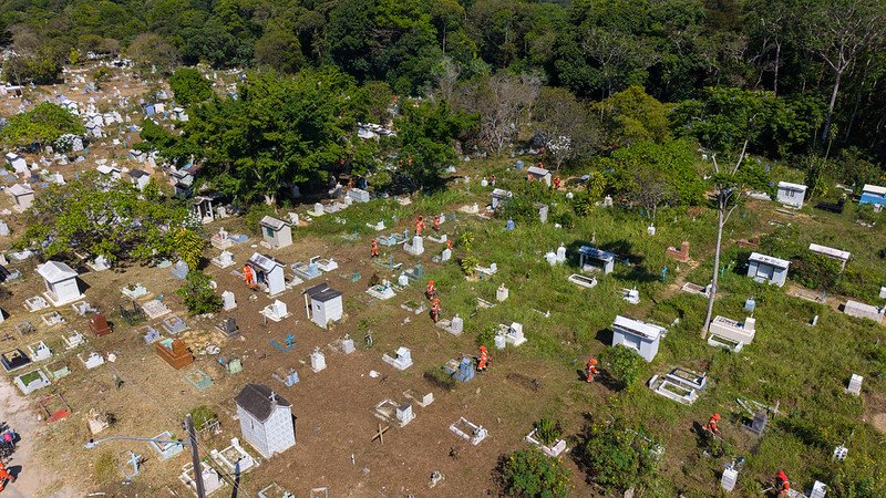 Cemitérios municipais abrem das 6h às 18h neste domingo para receber visitantes no Dia dos Pais