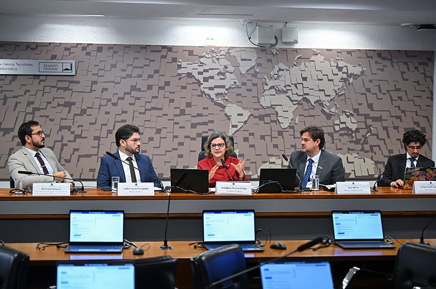 Especialistas alertam no Senado para riscos ambientais e tarifários dos data centers de IA