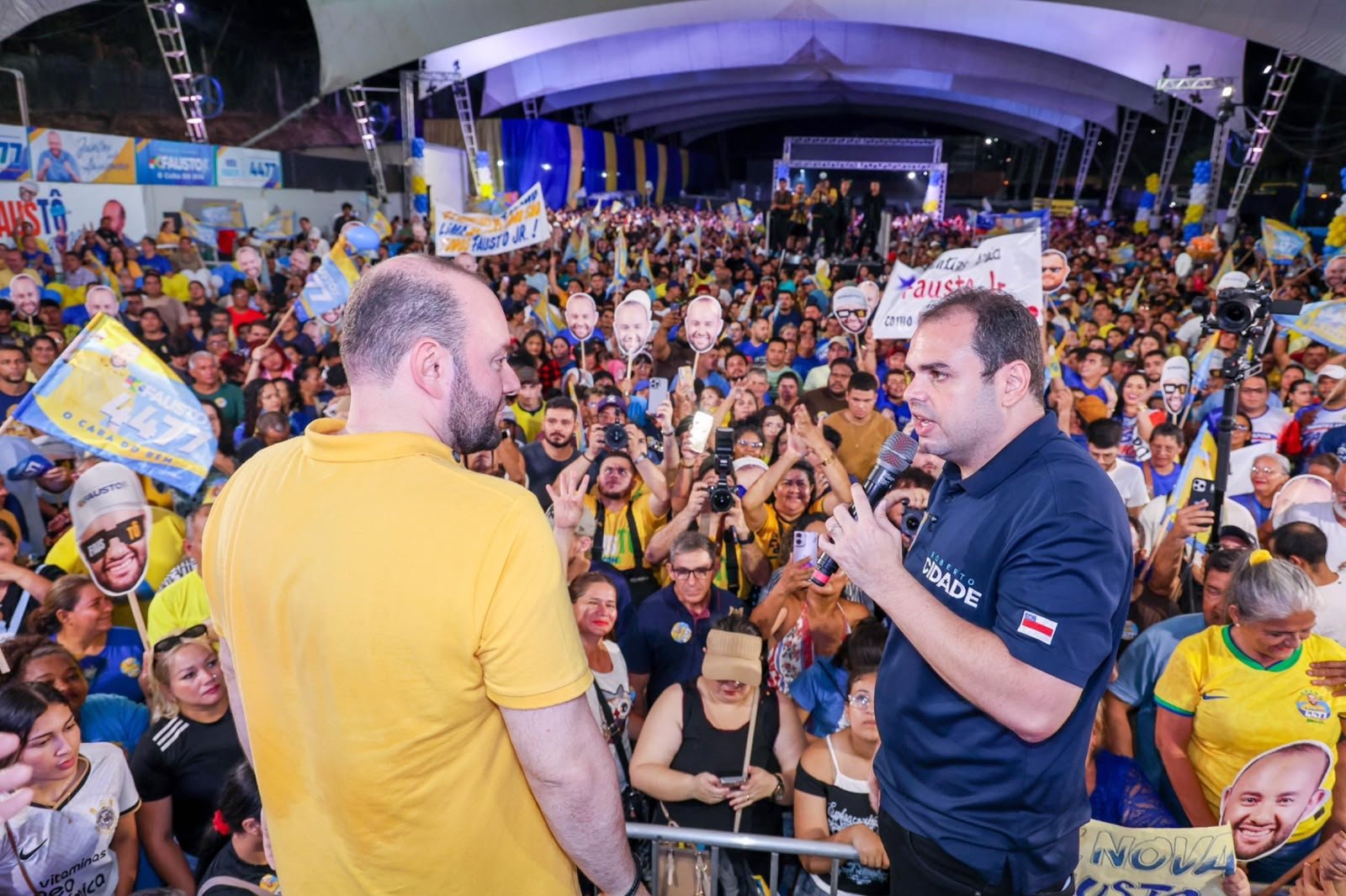 Após adesivaço e carreata, Cidade participa de oficialização da candidatura de Fausto Júnior