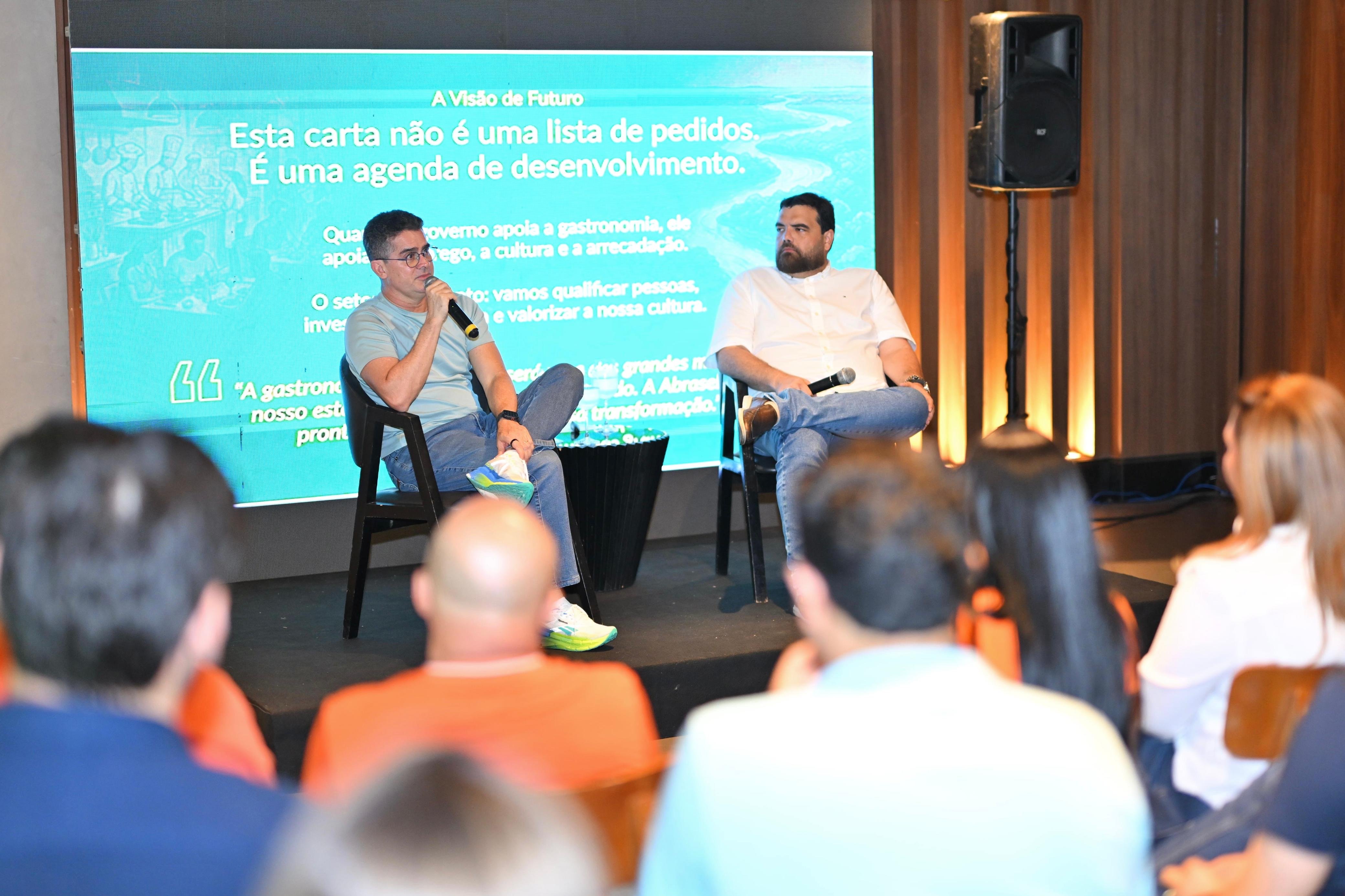 David Almeida propõe Rua 24 Horas e incentivo ao crédito para impulsionar a gastronomia no Amazonas
