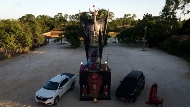 Estátua do Diabo de 11 metros no Ceará tem aval da prefeitura