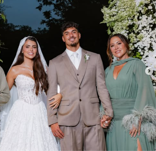 Mãe de Gabriel Medina exalta nora: "fruto de oração"