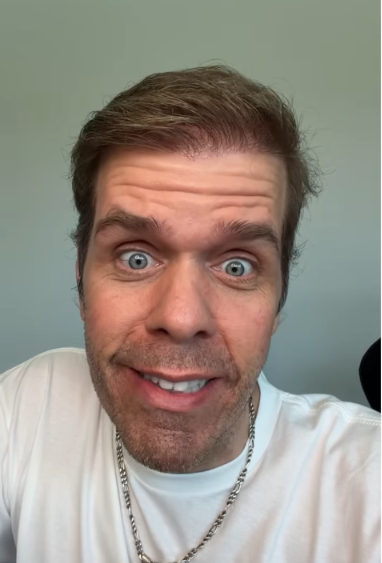 Perez Hilton segue internado em estado grave