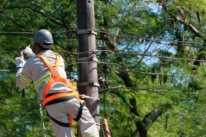 Manutenção na rede: Casas e comércios ficarão sem energia neste sábado em Manaus