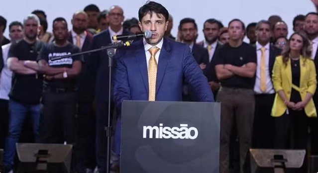 Partido Missão pede investigação ao TSE sobre filiação indevida de Flávio Bolsonaro