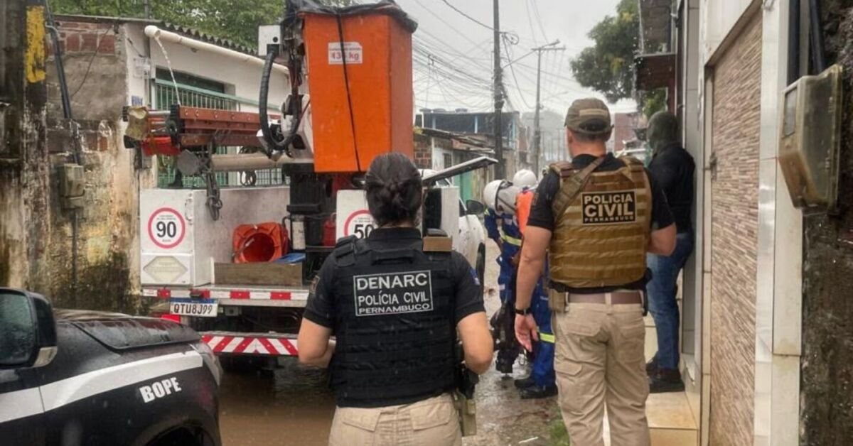 Internet clandestina para lavar dinheiro do tráfico: Operação Octógono mobiliza 110 policiais na Grande Recife