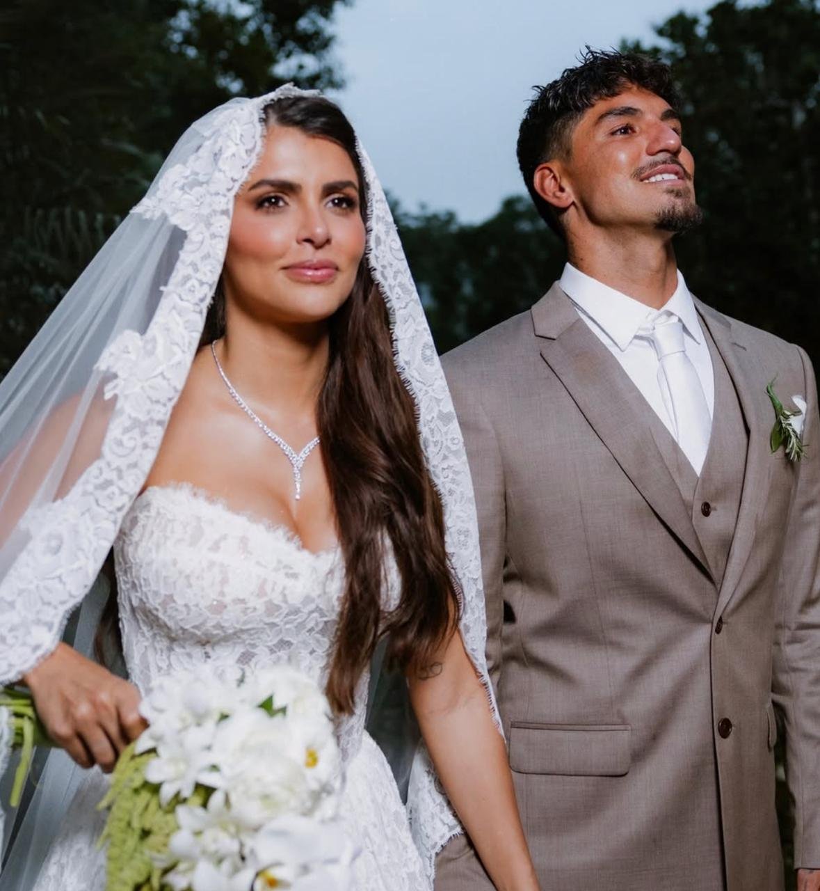 Gabriel Medina e Isabella Arantes se pronunciam após perda do primeiro filho