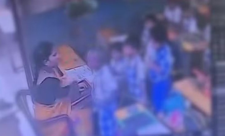Criança de seis anos morre em sala de aula após ser agressredida por professora