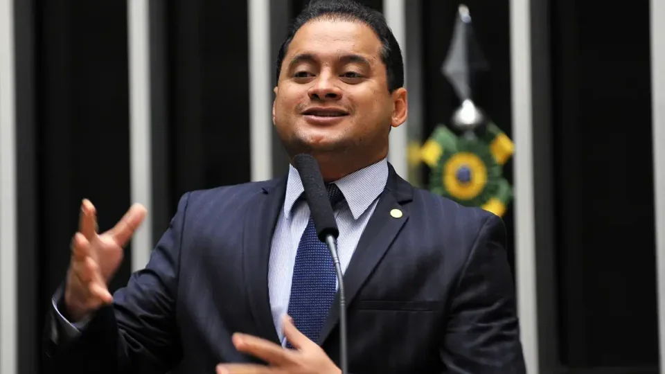Citado em desdobramento da Operação Sem Desconto, Weverton Rocha afirma não ter nada a esconder
