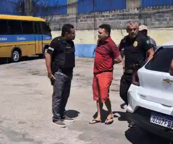Homem é preso 15 anos depois de matar pedreiro a tiros durante confusão em bar no Jorge Teixeira