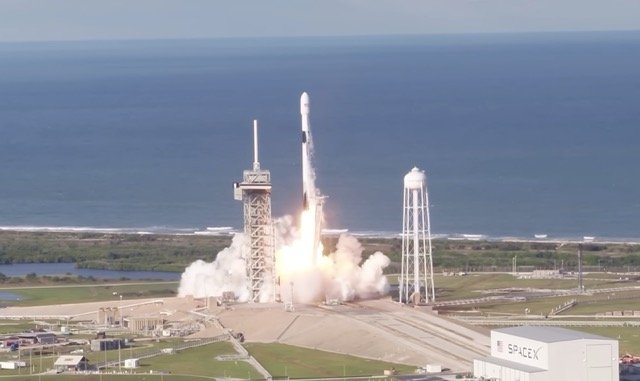 Cientistas confirmam que estágio de foguete da SpaceX se chocou contra a Lua