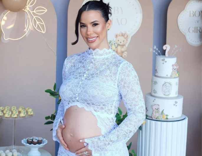 Grávida, Larissa Tomásia diz terminou namoro com pai do bebê
