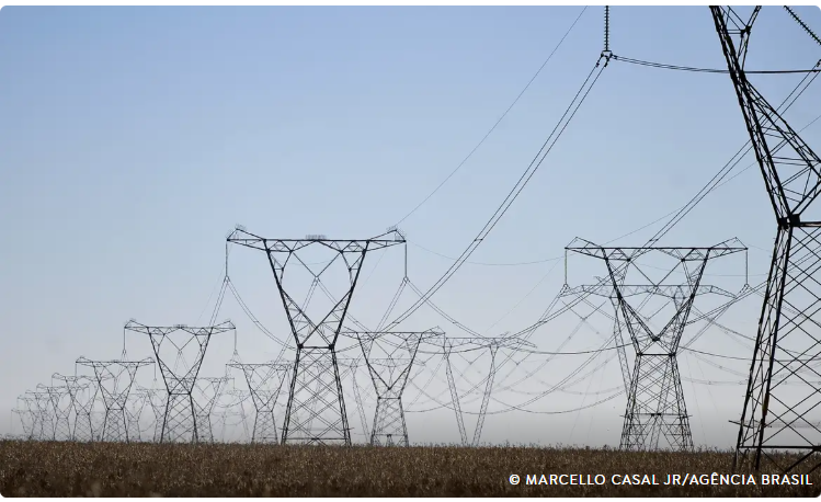 Excesso de energia obriga ONS a cortar geração elétrica neste domingo em todo país
