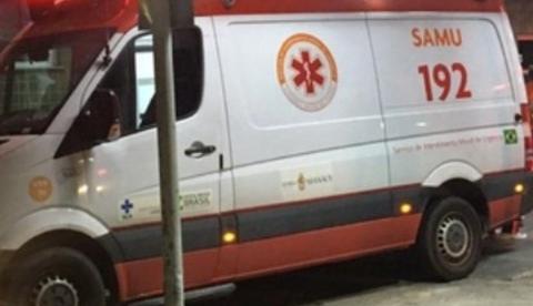 Homem é detido após esfaquear a irmã no bairro Japiim