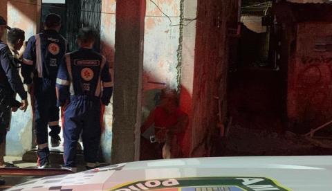 Homem é espancado até a morte dentro de casa em Manaus