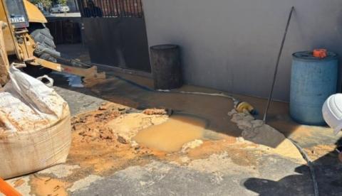 Agência reguladora dá prazo de até 48 horas para Águas de Manaus corrigir falhas em vias públicas